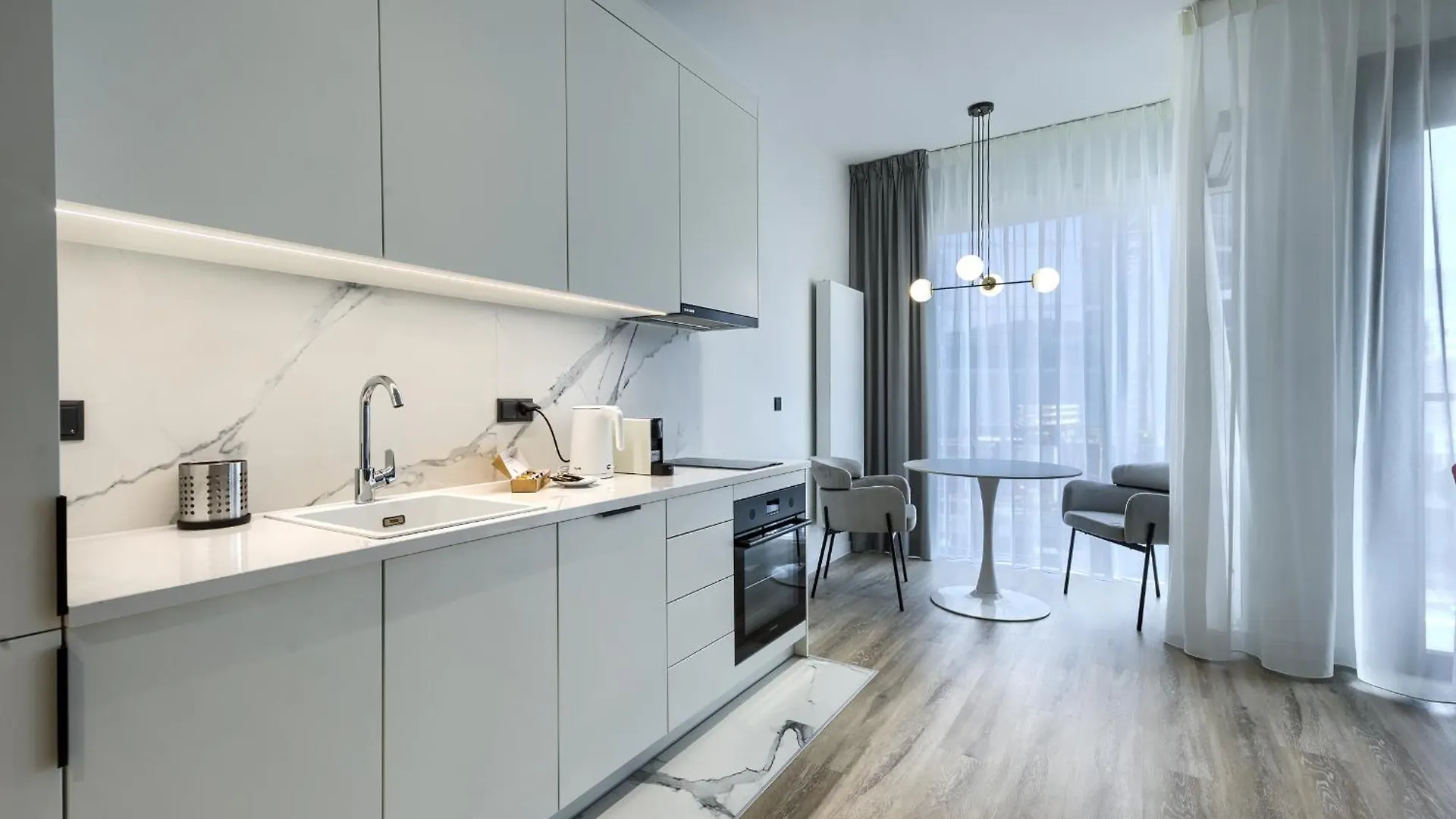 Towarowa Towers Apartment Warsaw Poland