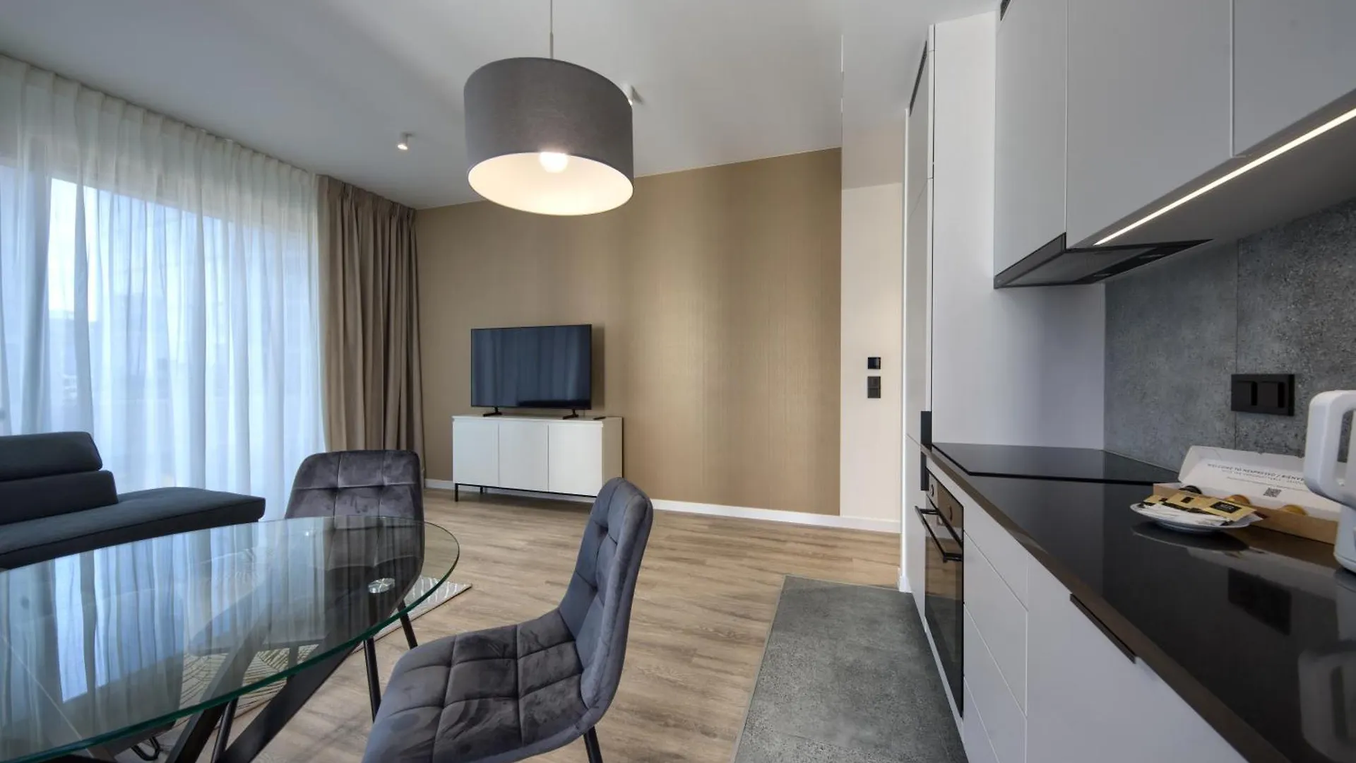 Towarowa Towers Apartment Warsaw Poland